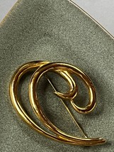 Vintage Trifari Marked Large Double Goldtone Swirl Pin Brooch – signed o... - $14.89