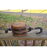 Wooden Boston &amp; Lockport Block Co Double Pulley Block Tackle Old Barn Ho... - $65.00