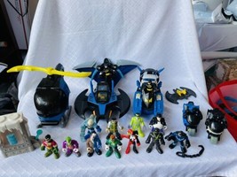 Imaginext 25 pcs Lot DC Universe Figures Vehicles Batman Collection - $88.88