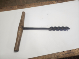 Vintage/Antique Unbranded 14&quot; x 17&quot; T Handle Wood Auger 1-1/4&quot; Dia Bit. - $34.99