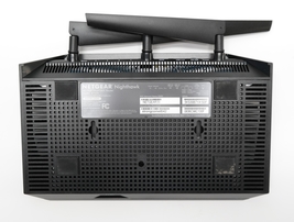 Netgear Nighthawk  AC1900 4-Port Gigabit Wireless AC Router (R7000) image 6