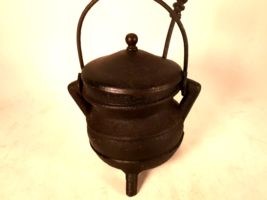 Antique Cast Iron &#39;Cape Cod&#39; Fire Starter, Iron Kettle with Stone Fluid ... - $41.73