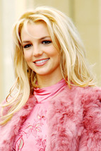 Britney Spears Pretty In Pink Outfit 18x24 Poster - £19.07 GBP