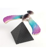 Amazing Balancing Bird with Triangle Stand - C&amp;H Solutions (Color May Vary) - $145.94 MXN