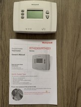 Honeywell Programmable Thermostat Digital Display RTH2300 RTH221 With Manual - $20.15