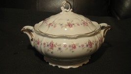 Homer Laughlin Eggshell Georgian Covered Dish With Lid Pink Roses - $89.10