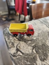 Vintage Lesney Matchbox Grit Spreading Truck #70 Yellow/Red (1) - £6.31 GBP