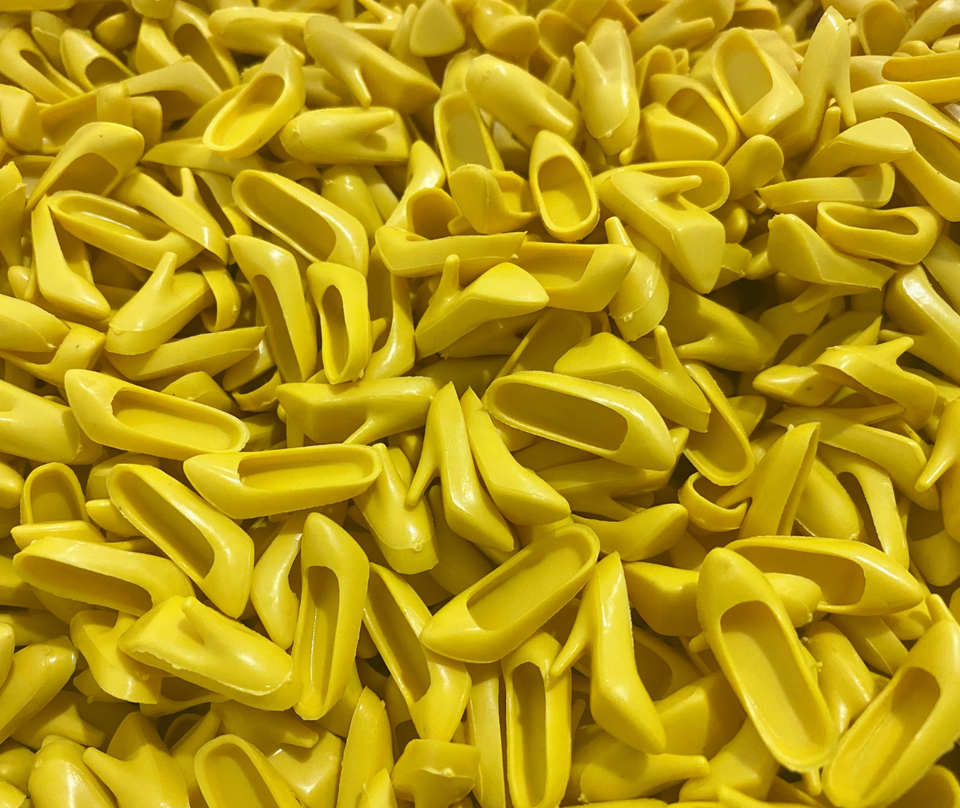 10 pairs of YELLOW Fashion Doll High Heels - £2.97 GBP