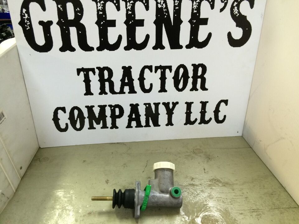 CLUTCH MASTER CYLINDER FITS CASE ,McCORMICK &amp; LANDINI 321288A1 ,4220797M91 - $307.75