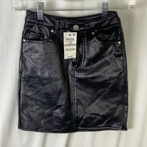 Material Girl Black Faux Leather Skirt Junior Size 0 NWT $49.50 - $536.28 MXN