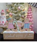 Christmas Pastel Pink Blue Gingerbread Wood Sign Tabletop Decor NEW - €28,65 EUR