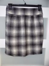 Ann Taylor Pencil Plaid Skirt W/Pockets Size 4 Women's - $18.90