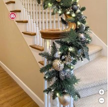 Christmas Garland 90 LED White Lights Twinkle 9&#39; Pre-Lit Metallic Ornaments - $1,744.27 MXN