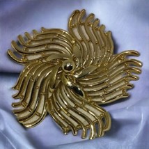 Large BSK Flower Brooch, Brass and Gold, length 2.5, width 2.5, style:... - £27.91 GBP