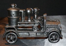 Cast Iron Black steamer Fire truck AA20-2178a Vintage Collectible - £70.32 GBP