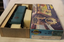 HO Scale Athearn 40&#39; Box Car, Railway Express, REA, Green, #6101 Built ** - £22.96 GBP