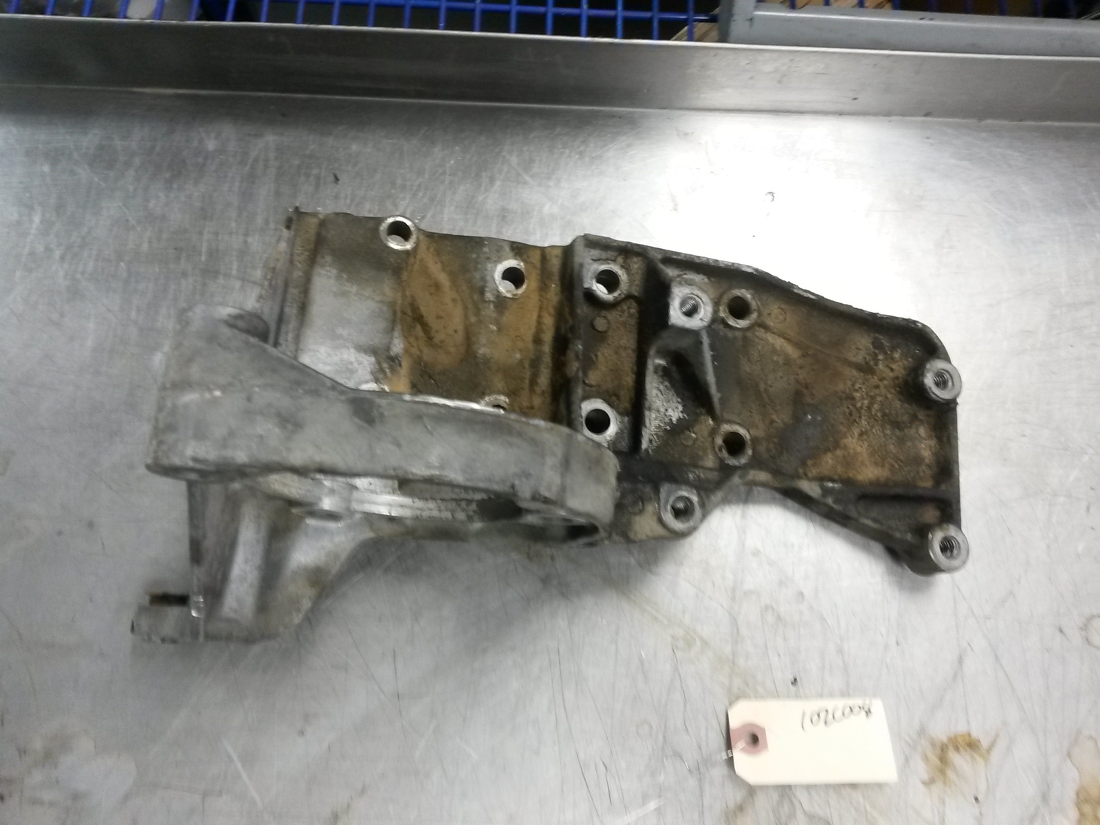 Power Steering Pump Bracket From 1990 Ford Tempo  2.3 E93E19E708AA - $44.95