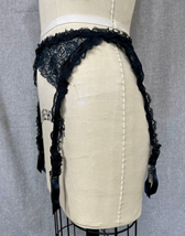 Vtg 1980s Black Floral Lace Garter Belt Sz XS/S 4 Straps Gothic Pinup Retro - £17.79 GBP
