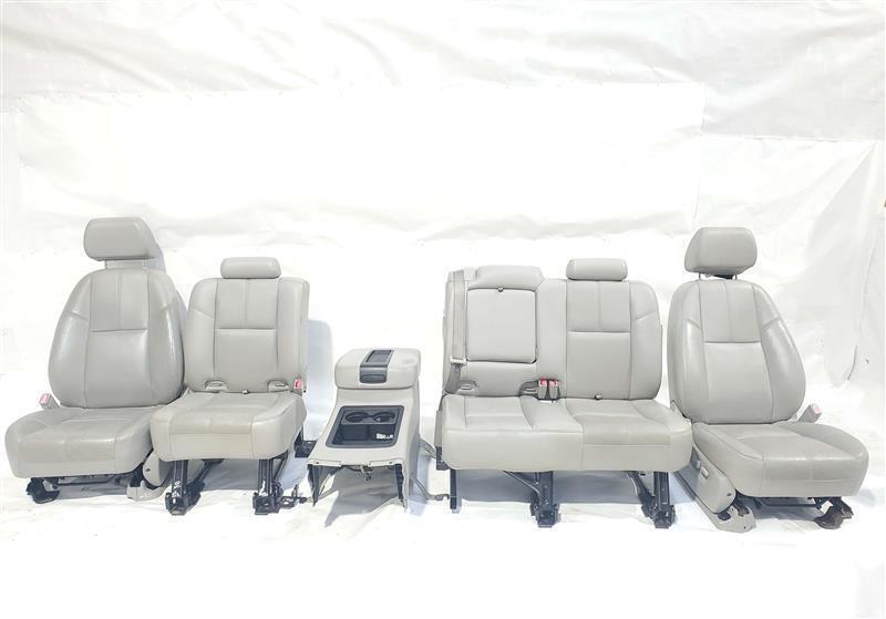 Primary image for Full Set Seats Gray AN3 Minor Wear OEM 2007 2008 Chevrolet Avalanche 1500Must...