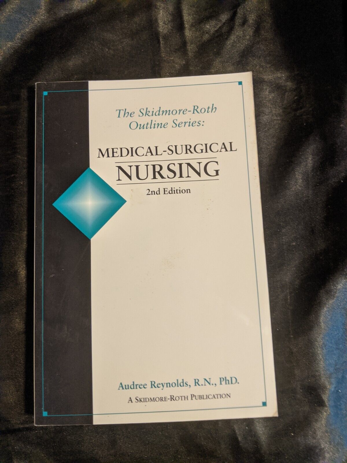 MEDICAL SURGICAL NURSING OUTLINE 2E (Skidmore-Roth Outline) - Paperback  - $6.92