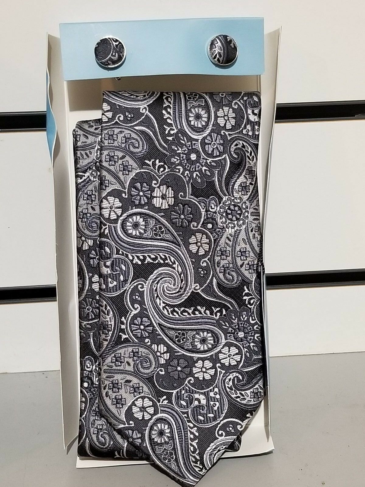 Epoint paisley tie cufflink hanky set - $11.00
