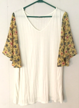 Haptics by Holly Harper L shirt v-neck white with short yellow flower sleeves - £7.96 GBP