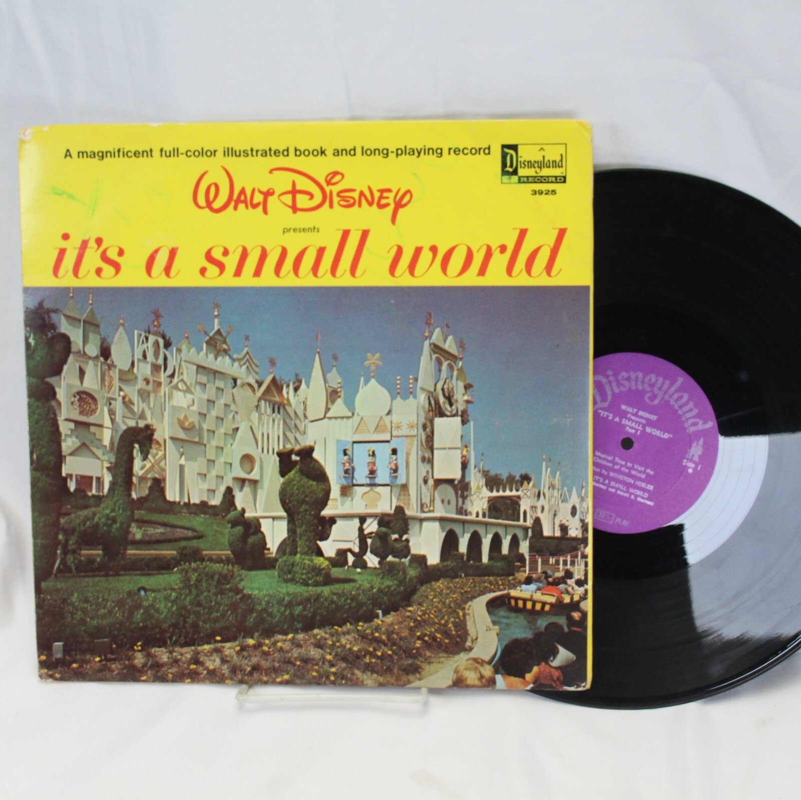 Walt Disney It&#39;s A Small World LP Disneyland w/Full Color Booklet 1964 1... - $28.41