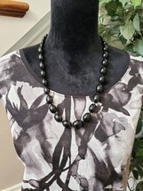 Simply Vera Vera wang Womens White Black Floral Sleeveless Top Blouse Si... - $23.00