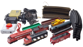 Bachmann HO Electric Trains Lot 9162 CN CP Tracks 6602 CP Rail - $85.00