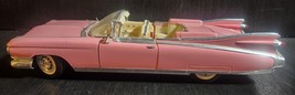 MAISTO 1959 CADILLAC ELDORADO BIARRITZ CONVERTIBLE 1:18 SCALE DIECAST PINK - $13.55