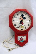 VINTAGE 1974 Welby Elgin Mickey Mouse School House Clock - $49.49