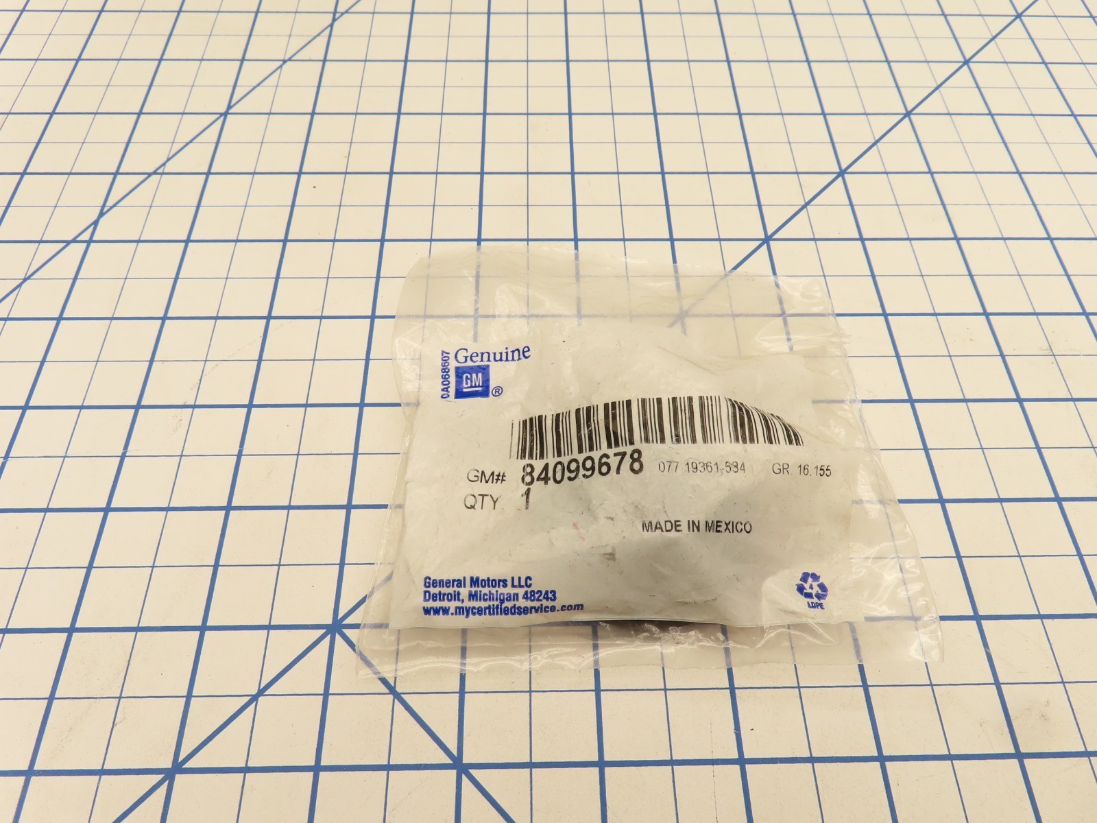 GM 84099678 Rear Armrest Bolt Cover Black Factory Sealed - $24.98