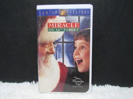 1995 Miracle On 34th Street, Mara Wilson As Susan, Clamshell Case, VHS Tape - £3.96 GBP