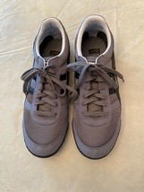 ASICS Onitsuka Tiger Ultimate 81 Men’s Size 10.5 Athletic Shoes Gray/ Black Trim - £61.69 GBP
