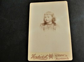 1890’s- Little Girl - Cabinet Photo by Hendricks Studio-Allegheny, Pennsylvania. - £5.77 GBP