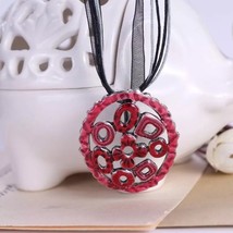Abstract Red Oval Necklace - $56.34 MXN