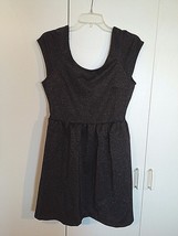 AMERICAN EAGLE OUTFITTERS LADIES SLEEVELESS BLACK METALLIC HIGH WAIST DR... - $7.69