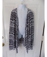 Justice Black and White Tribal Print Cardigan Sweater Size 16 Girl&#39;s EUC - $28.11 CAD