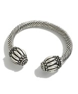 Twisted Metal Western Cuff Bracelet With Conch Details Silvertone - €16,10 EUR