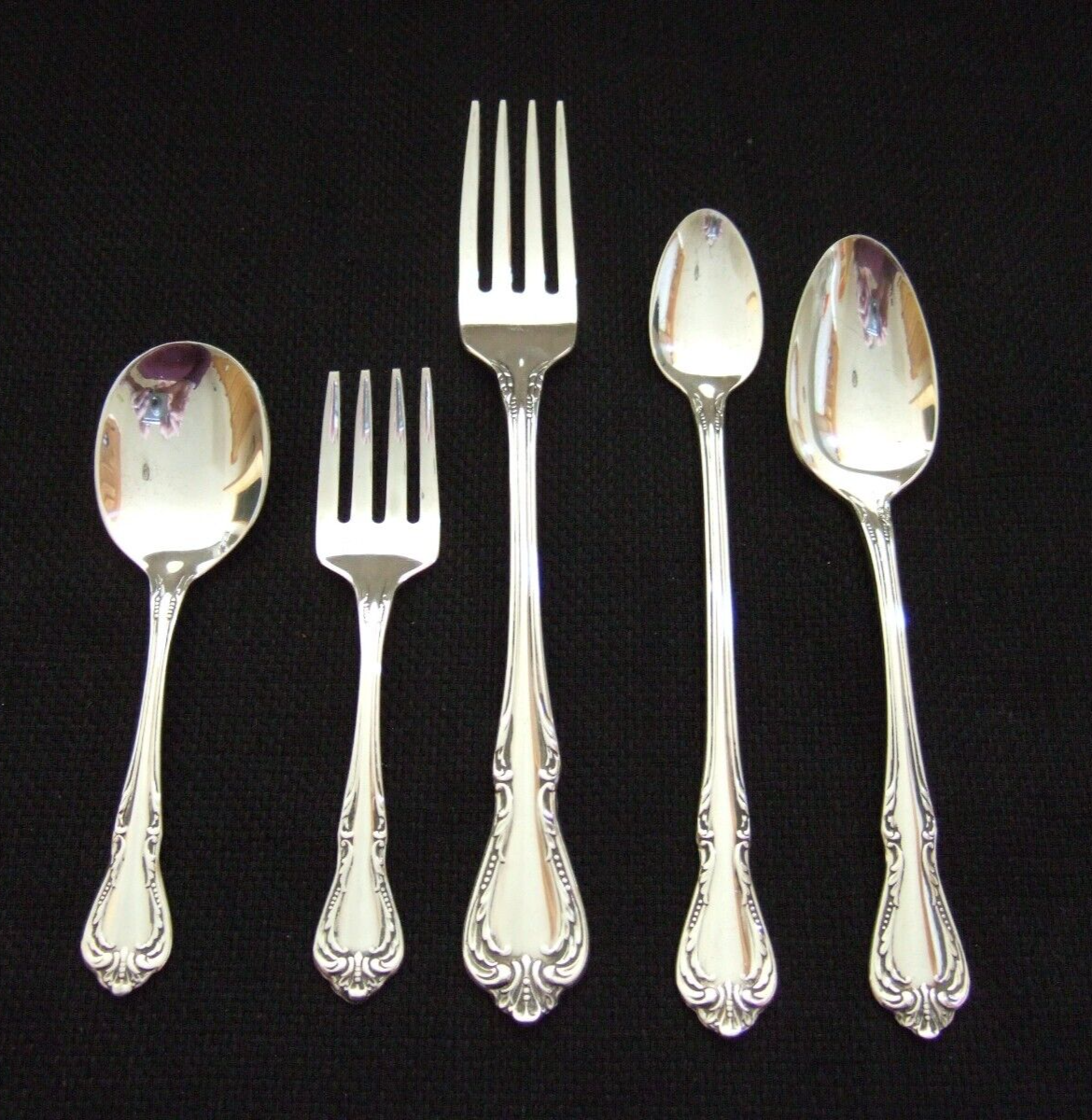 Primary image for 5 PIECES Wm A Rogers ONEIDA SILVERPLATE BABY YOUTH SET CHALIE HARMONY JASMINE