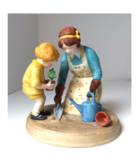 &quot;Helping Mom&quot; Figurine Good Housekeeping - Jessie Willcox Smith 1986 Por... - $12.15 CAD