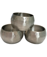 Napkin Rings Orbit in Brushed Silver Set Of 4 Excell Home Lightly Hammered  - £21.83 GBP