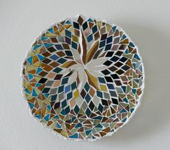 Handcrafted Glass Mosaic Plate Wall Décor - Floral Mirror Pattern  - £78.40 GBP
