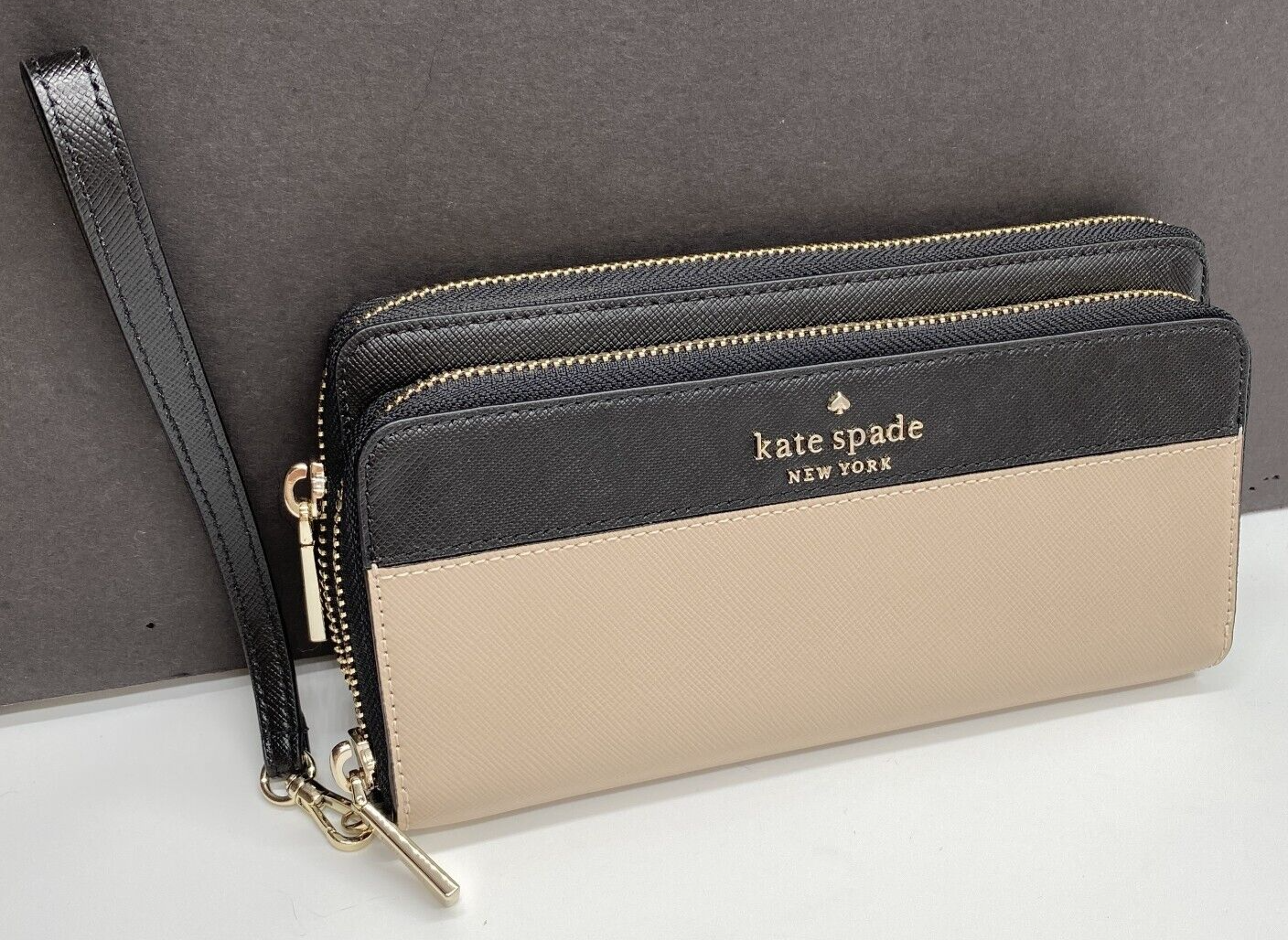 Kate Spade Staci Large Carryall Beige Black Leather Wristlet K5786 NWT $239 F