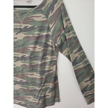 Avenue Green Camo Top 14/16 Womens Plus Size Long Sleeve Crew Neck Pullover - £13.32 GBP