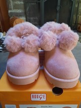 Rouge Womens Slip On Faux Fur Lined Pom Pom Shoes Pink Sz 9 NIB - £17.12 GBP