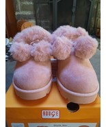 Rouge Womens Slip On Faux Fur Lined Pom Pom Shoes Pink Sz 9 NIB - £17.09 GBP