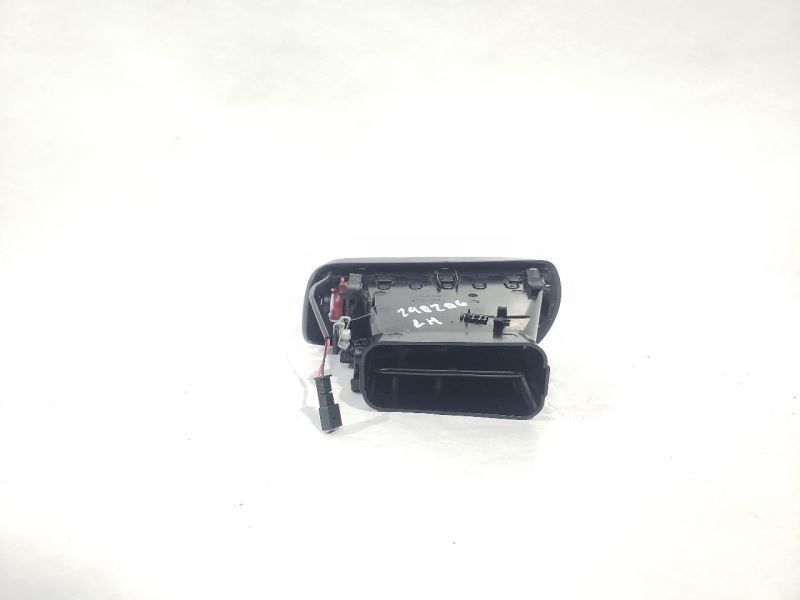 2018 Maserati Levante OEM 6700492830 Left Vent  Item image 3