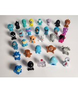 Vintage Gogo&#39;s Crazy Bones Lot of 31 Figures Gogos - $454.28 MXN
