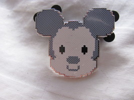 Disney Trading Broches 113702 Mickey Point de Croix Broche - £6.00 GBP